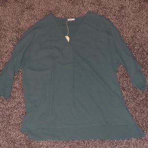 NWT Large B-Neck Blouse
